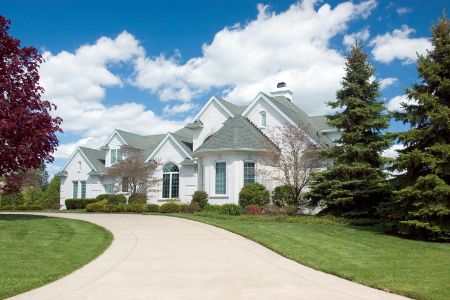 The Hidden Benefits of Professional Driveway Pressure Washing